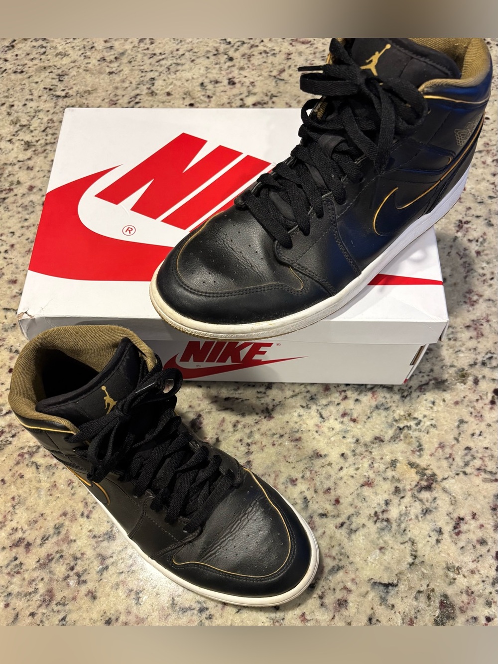 Nike Air Jordan 1 Retro High size 8.5